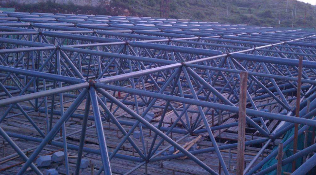龙井概述网架加工中对钢材的质量的过细恳求